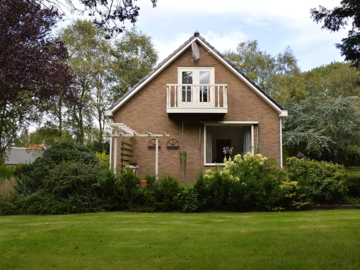 Cozy Vacation Home With A Private Garden Mantinge Bagian luar foto