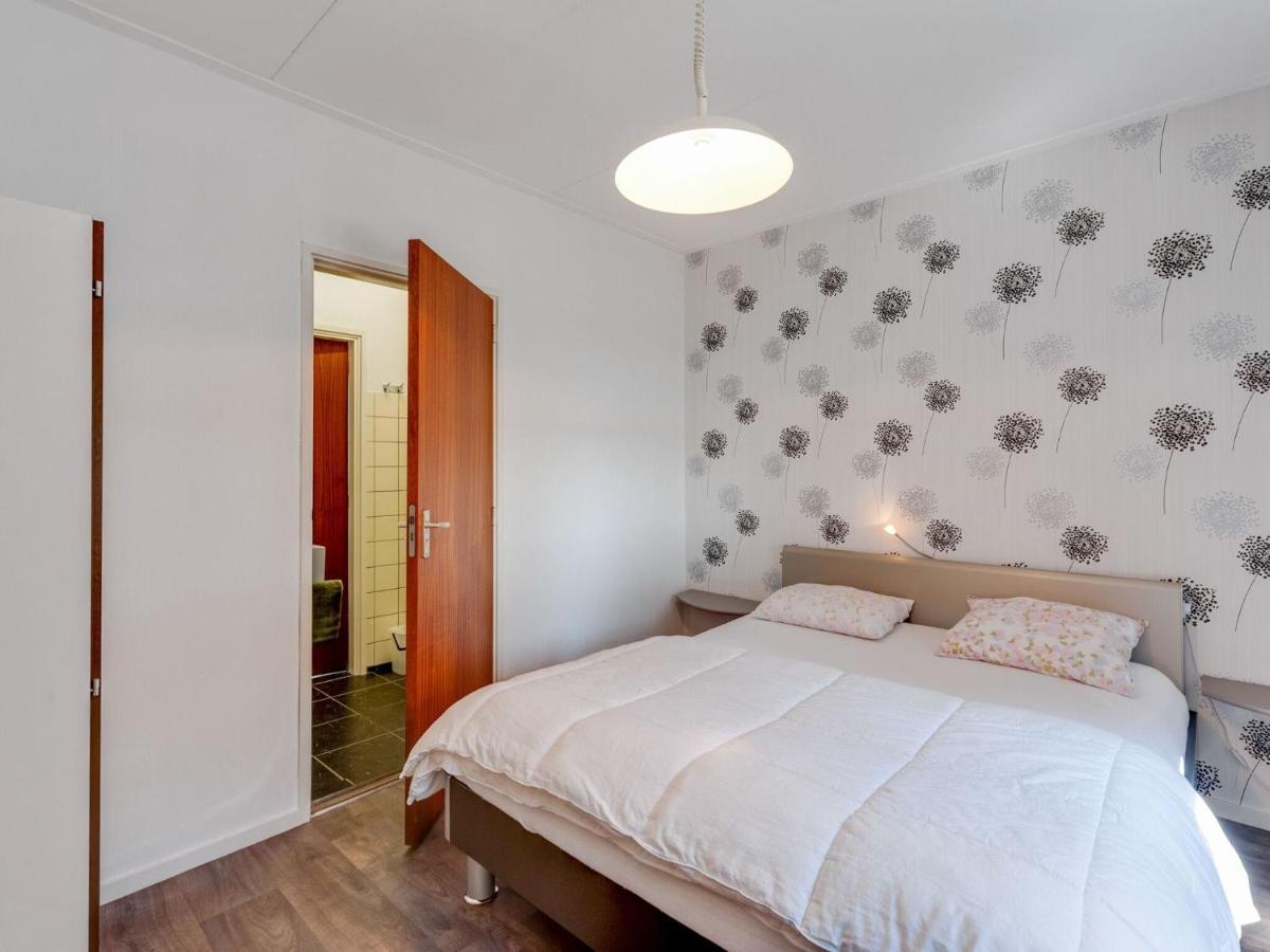 Cozy Vacation Home With A Private Garden Mantinge Bagian luar foto